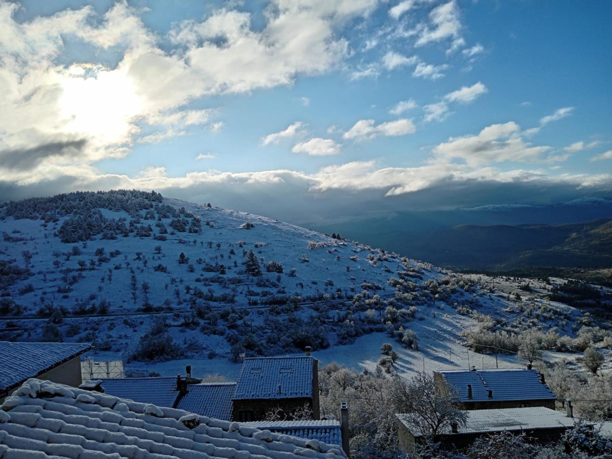 La Casa Di Mezzo Villa Calascio Eksteriør billede